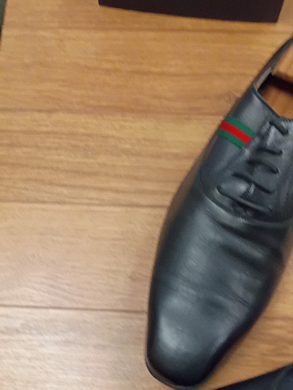 Gucci Black Leather Lace-Up Oxfords with Green & Red Web Stripe - Picture 5 of 10